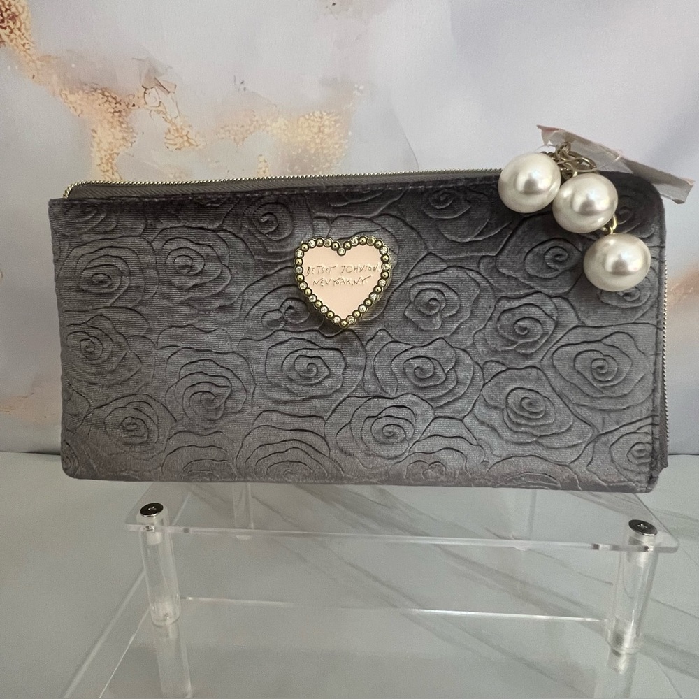Betsey Johnson Clutch Wallet Celestial Heart - NWT - Picture 2 of 9